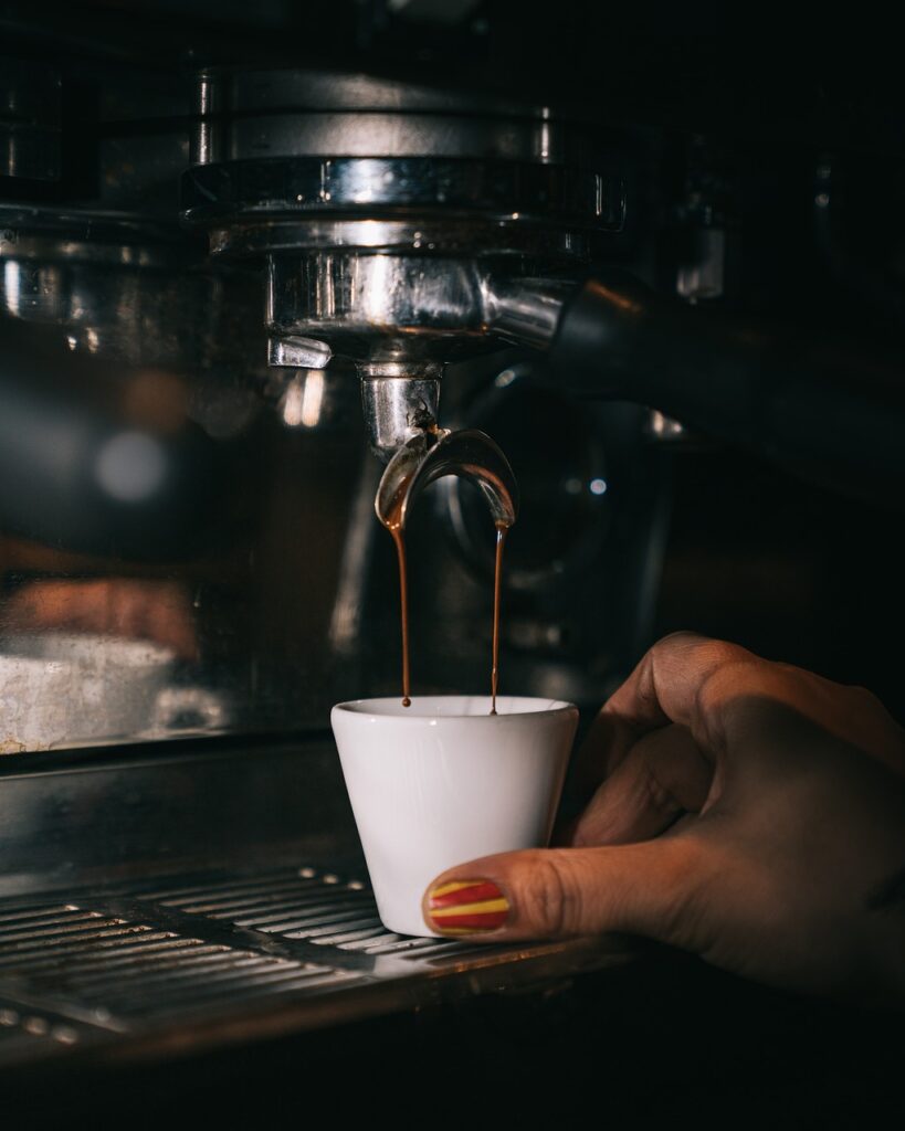 ブラックコーヒーは口臭にどのような影響を与えるのか？
